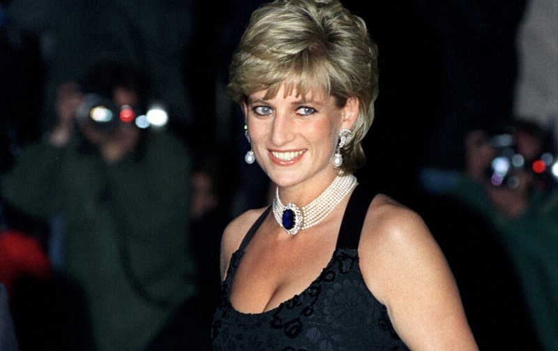 Mort de Lady Diana : ses derniers mots poignants au pompier qui lui tenait la main